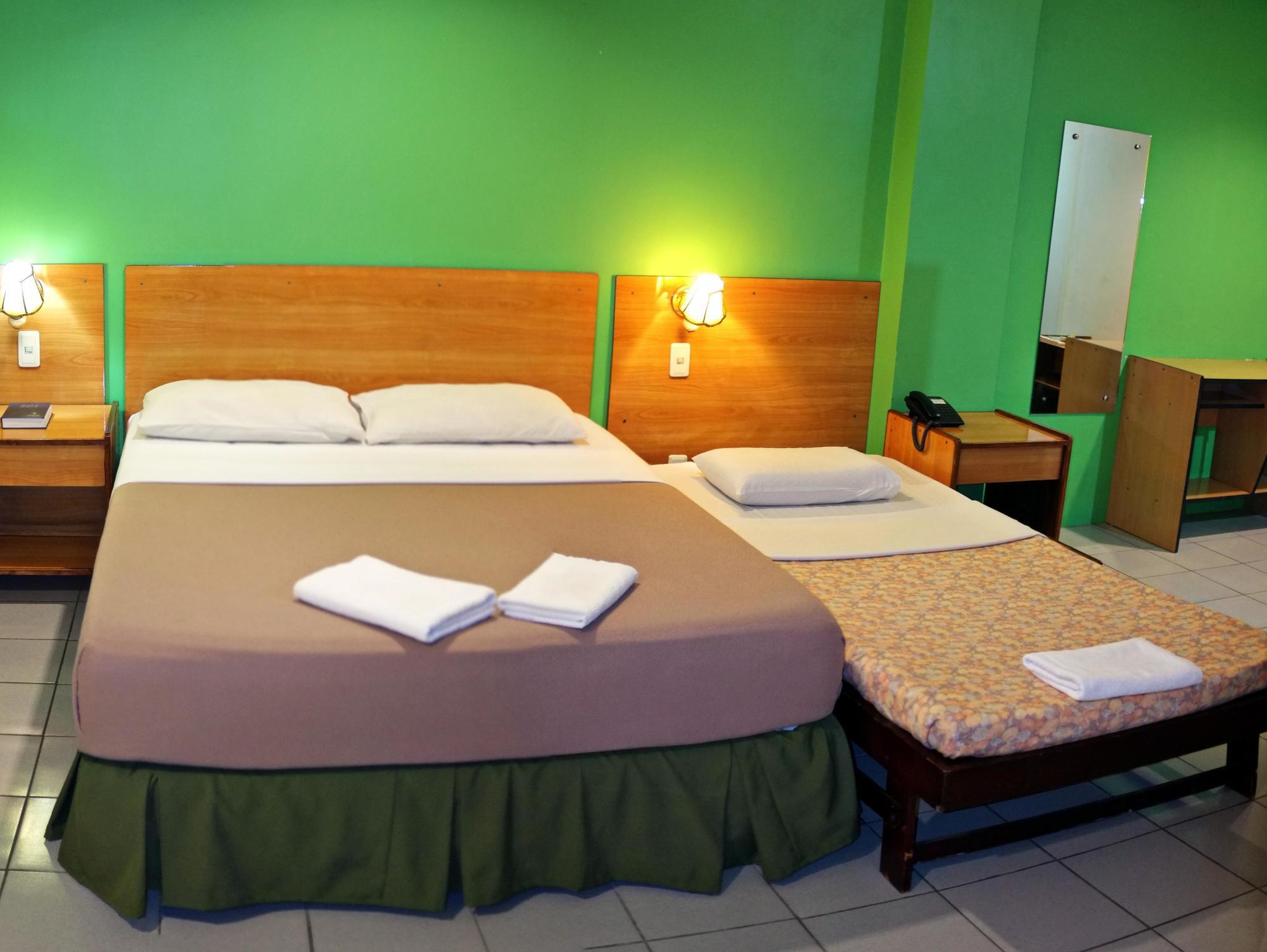 Sequoia Inn Davao Exterior photo