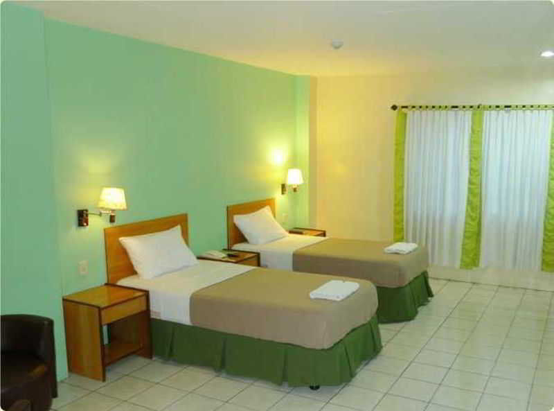 Sequoia Inn Davao Exterior photo