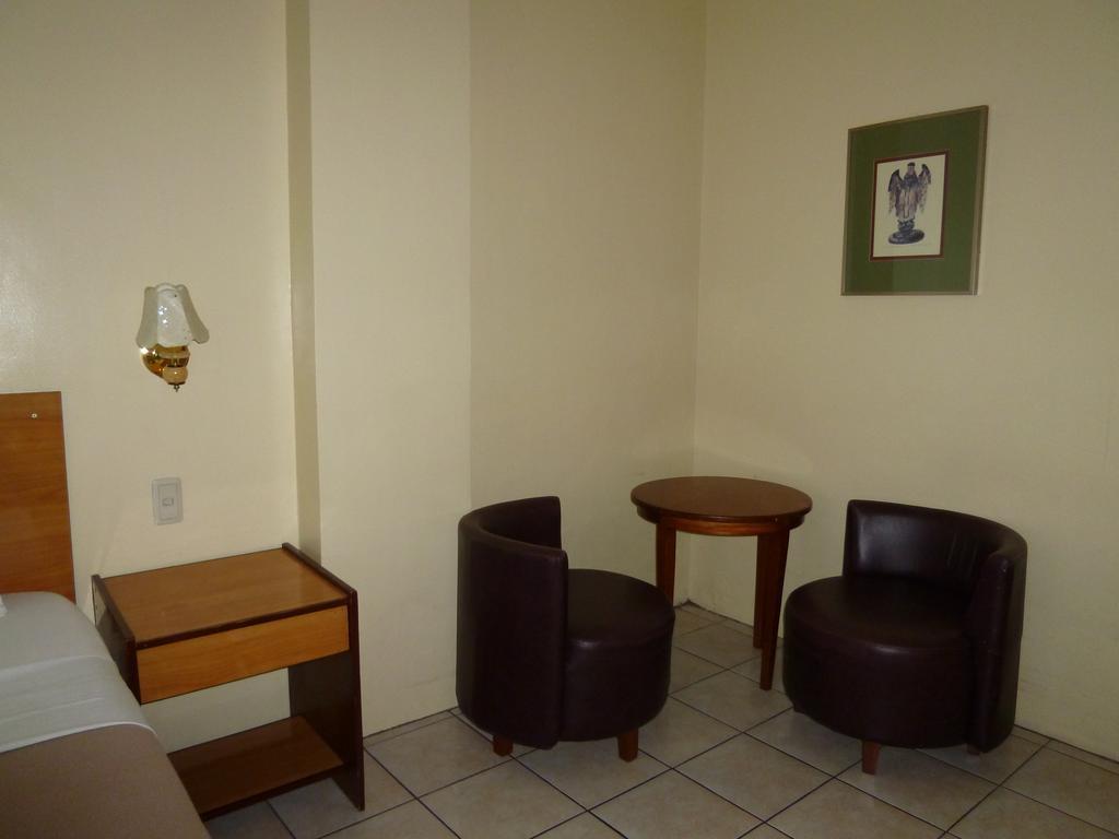 Sequoia Inn Davao Room photo