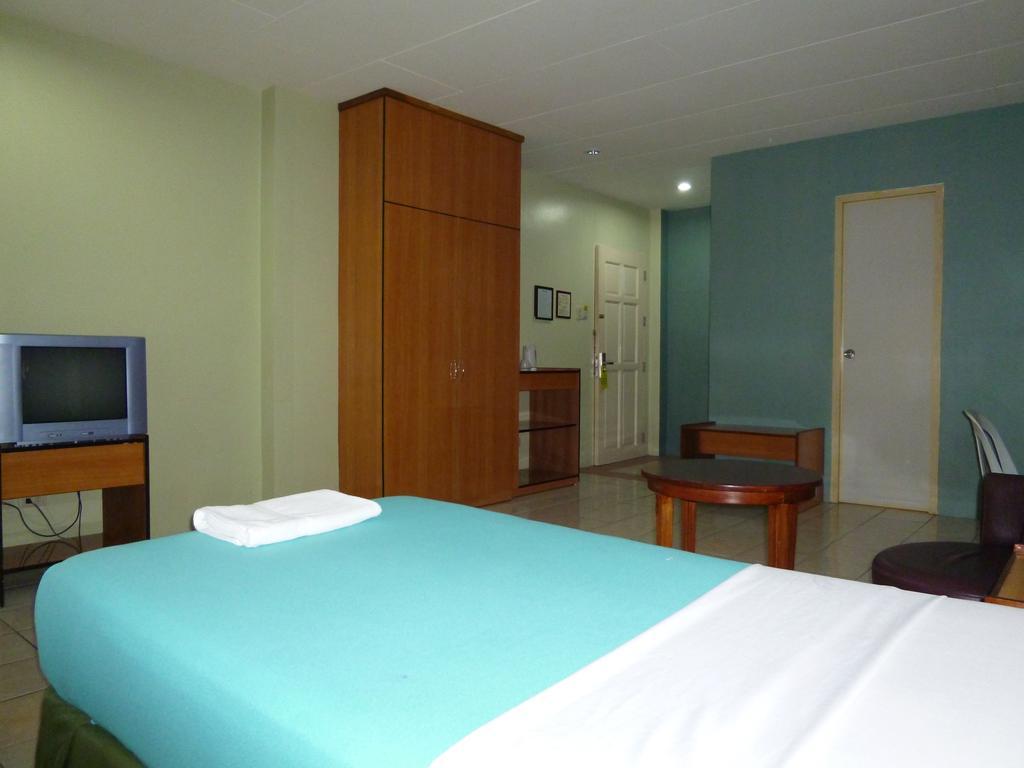 Sequoia Inn Davao Room photo